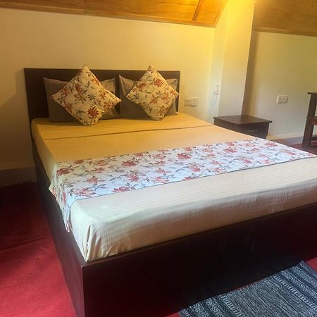Steps Garden Resort 니곰보 외부 사진
