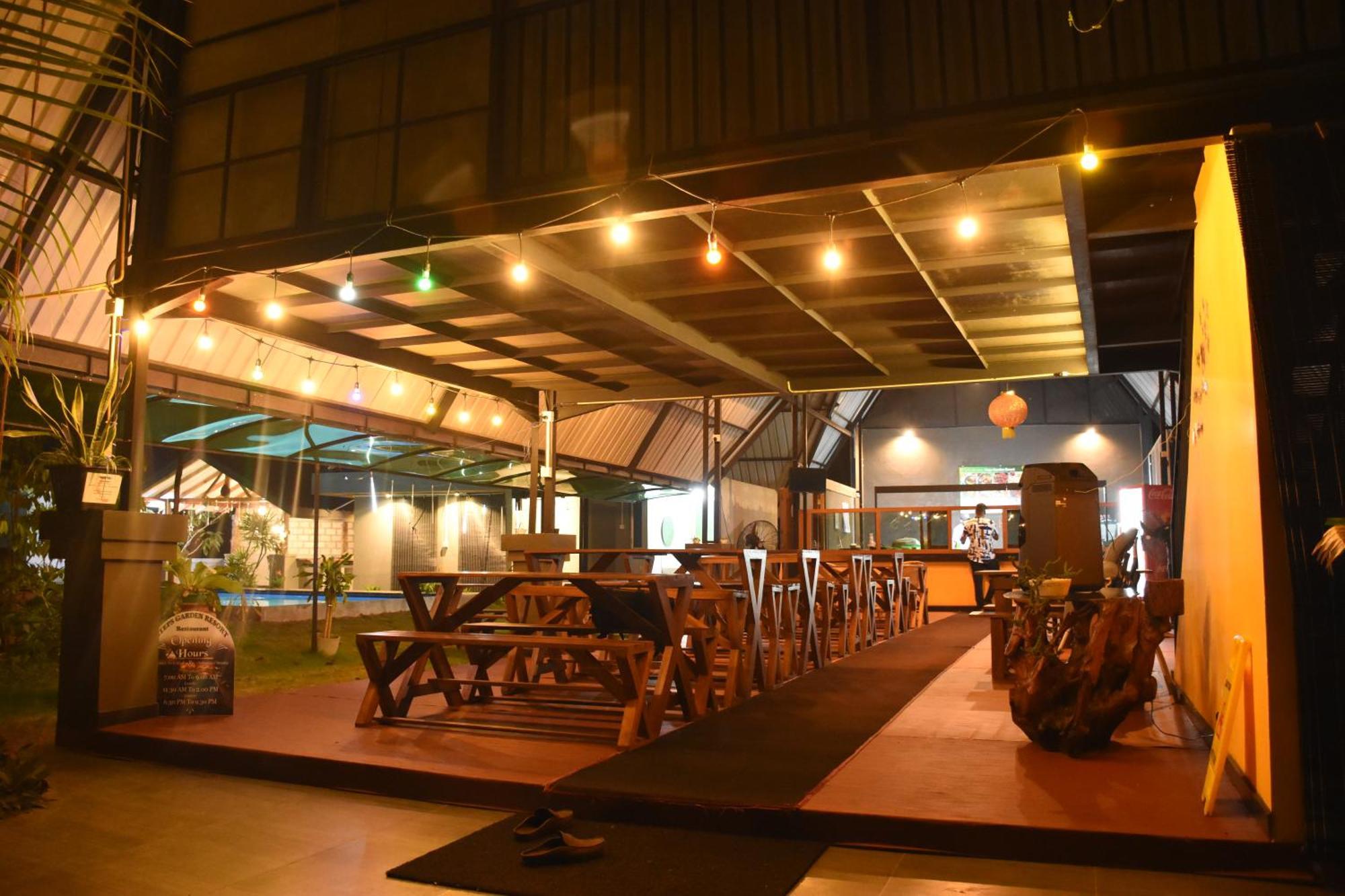 Steps Garden Resort 니곰보 외부 사진